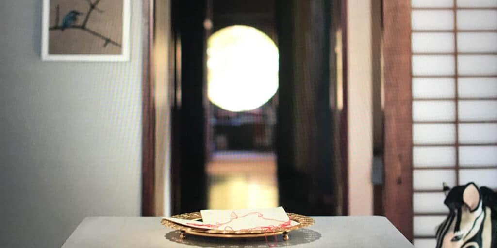 Historia uszyta czerwoną nitką