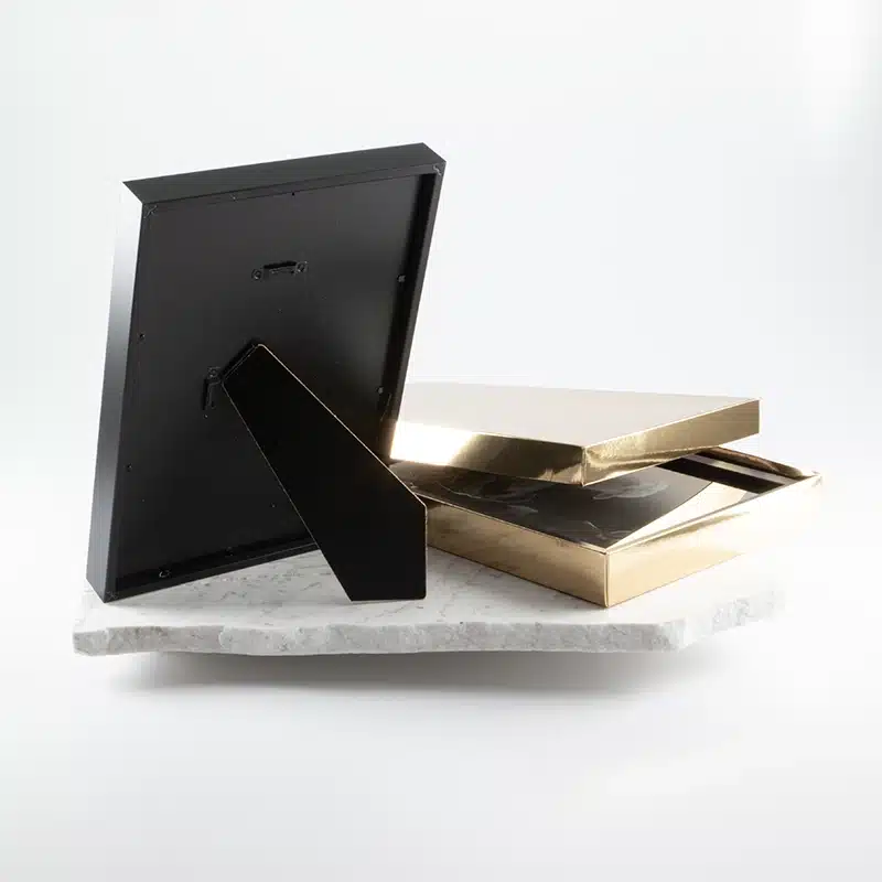 Szopka bożonarodzeniowa ,,Jezusek ze zwierzętami'' w ramce z siankiem - obrazek 4